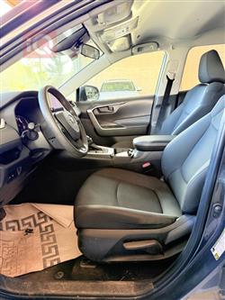 تۆیۆتا ڕاڤ 4